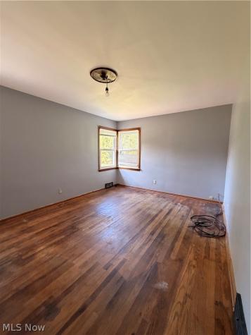 1586 Royalwood Road Broadview Heights OH 44147