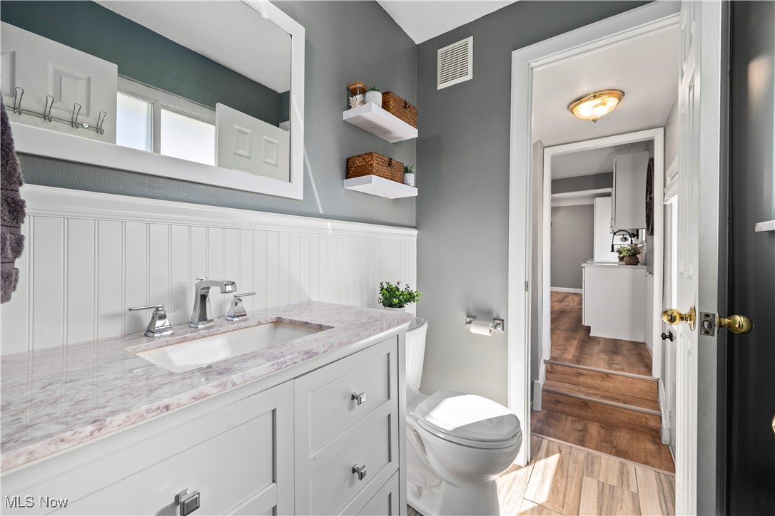 156 Maplelawn Drive Berea OH 44017