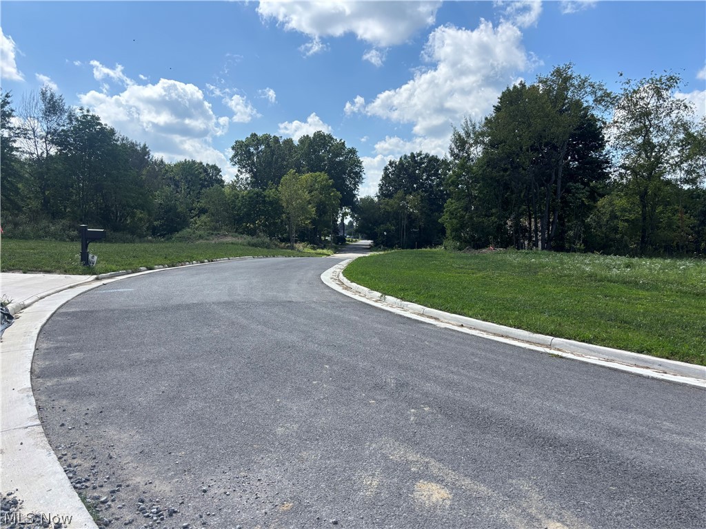899 Dogwood Drive Hubbard OH 44425
