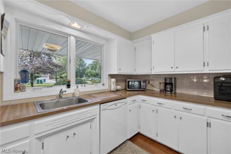 9075 Creekwood Drive Mentor OH 44060