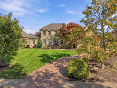 2687 Carrington Street NW North Canton OH 44720