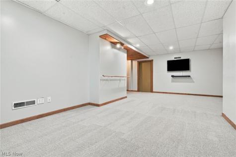 2687 Carrington Street NW North Canton OH 44720