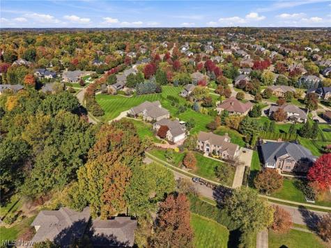 2687 Carrington Street NW North Canton OH 44720