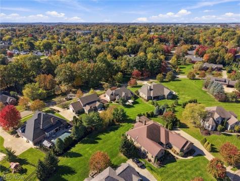 2687 Carrington Street NW North Canton OH 44720