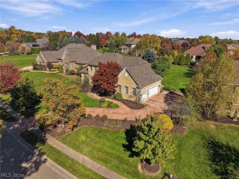 2687 Carrington Street NW North Canton OH 44720