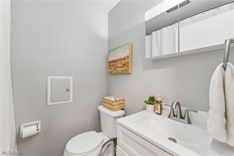 432 Mackinaw Avenue Bath OH 44333