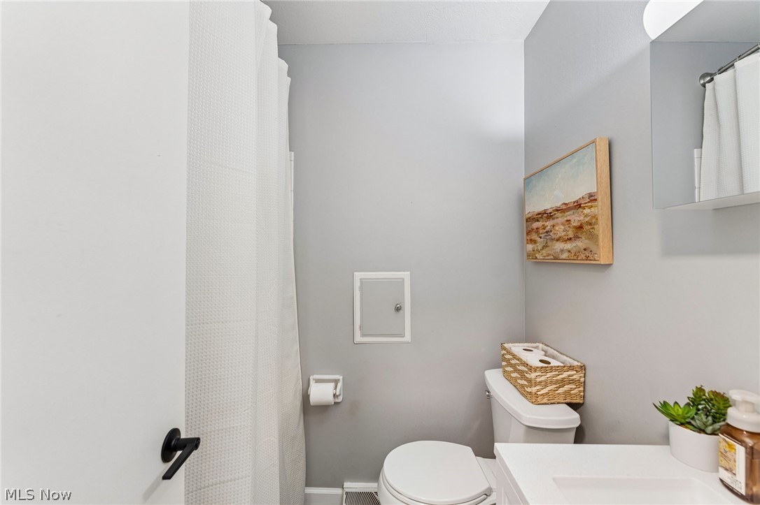 432 Mackinaw Avenue Bath OH 44333