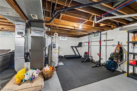 432 Mackinaw Avenue Bath OH 44333