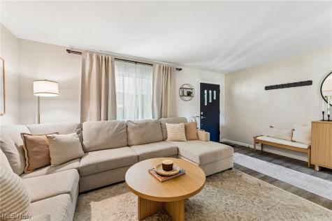 432 Mackinaw Avenue Bath OH 44333