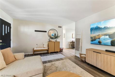 432 Mackinaw Avenue Bath OH 44333
