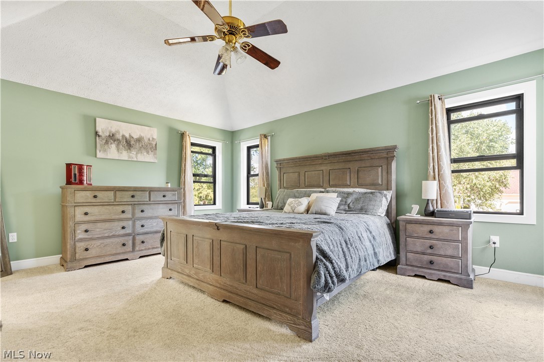 11121 Geib Avenue NE Hartville OH 44632