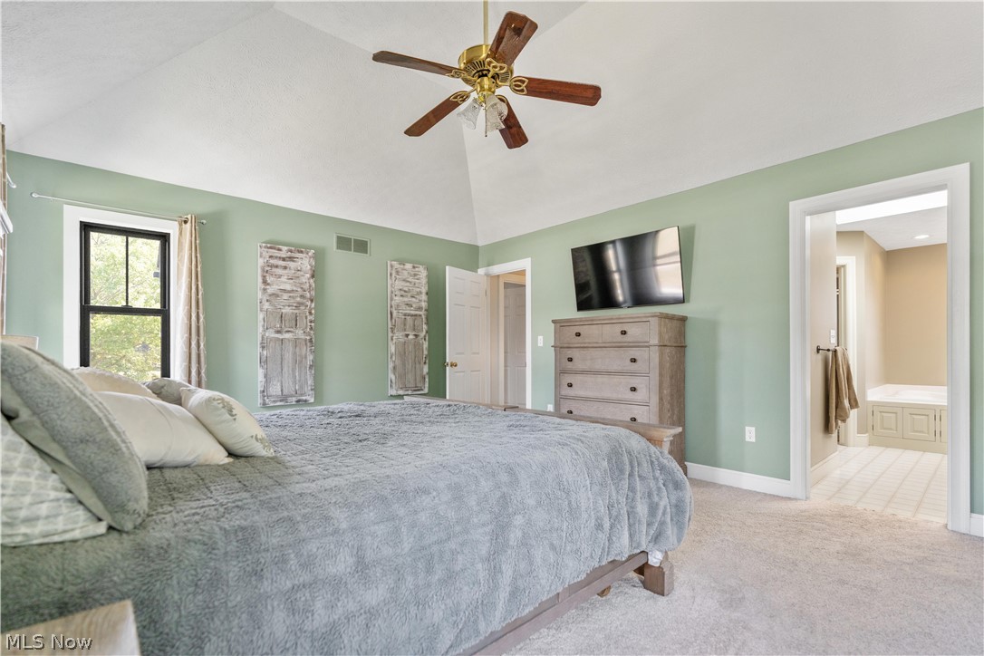 11121 Geib Avenue NE Hartville OH 44632