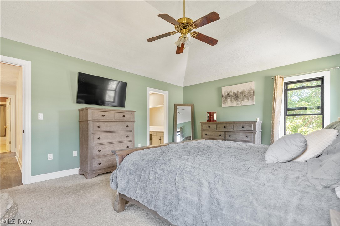 11121 Geib Avenue NE Hartville OH 44632