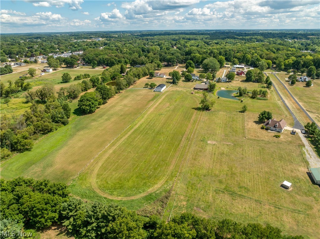 11121 Geib Avenue NE Hartville OH 44632