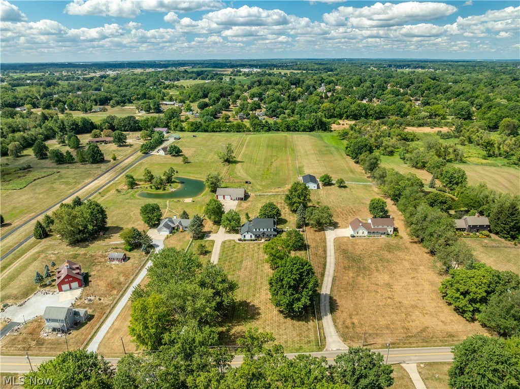 11121 Geib Avenue NE Hartville OH 44632