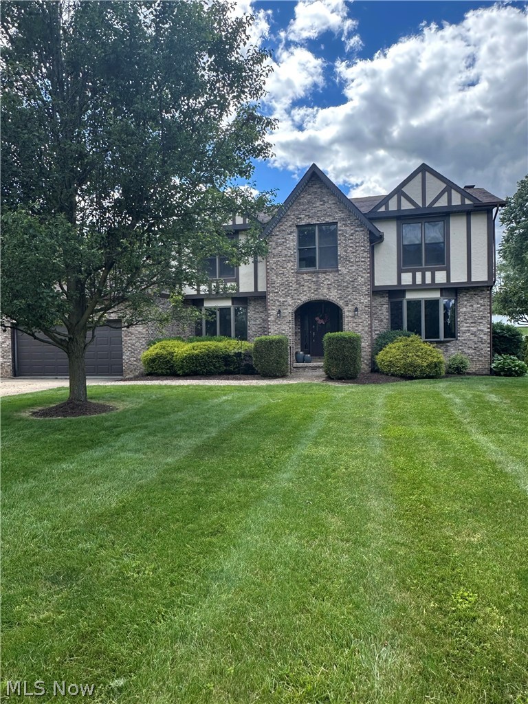 3874 April Drive Uniontown OH 44685