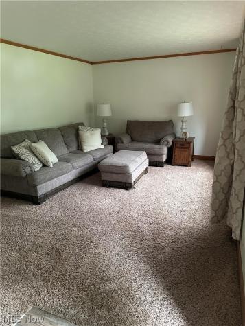 3874 April Drive Uniontown OH 44685