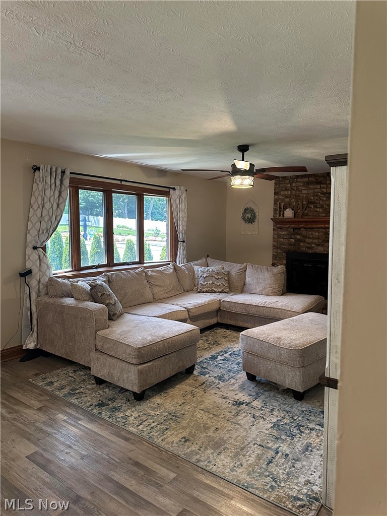 3874 April Drive Uniontown OH 44685