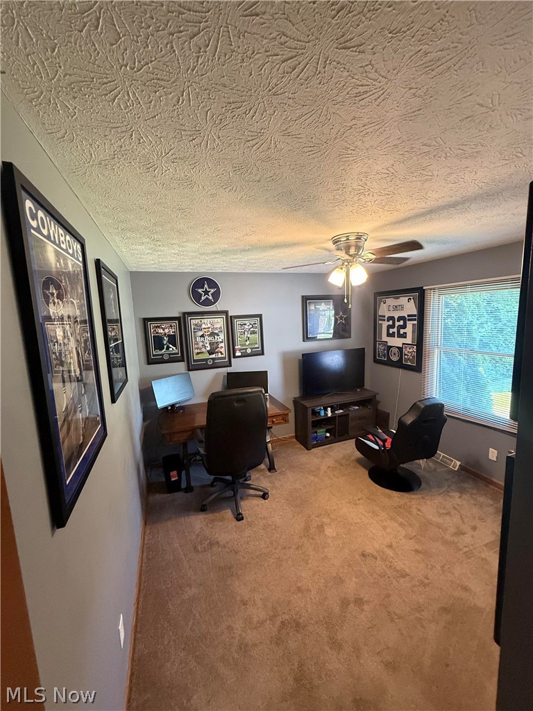 3874 April Drive Uniontown OH 44685