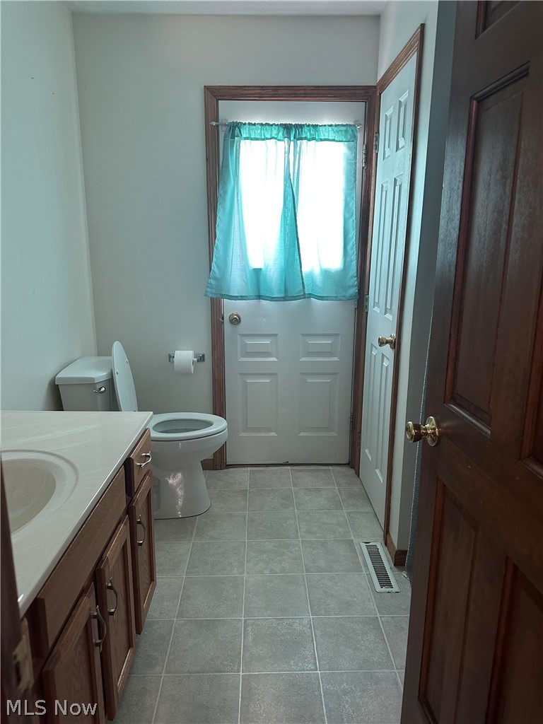 3874 April Drive Uniontown OH 44685
