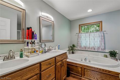 3749 Turnberry Drive Medina OH 44256