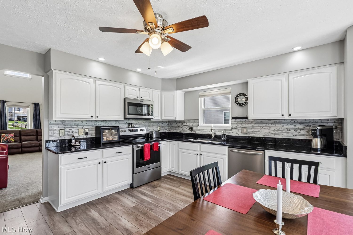 2152 Thornbury Lane Akron OH 44319