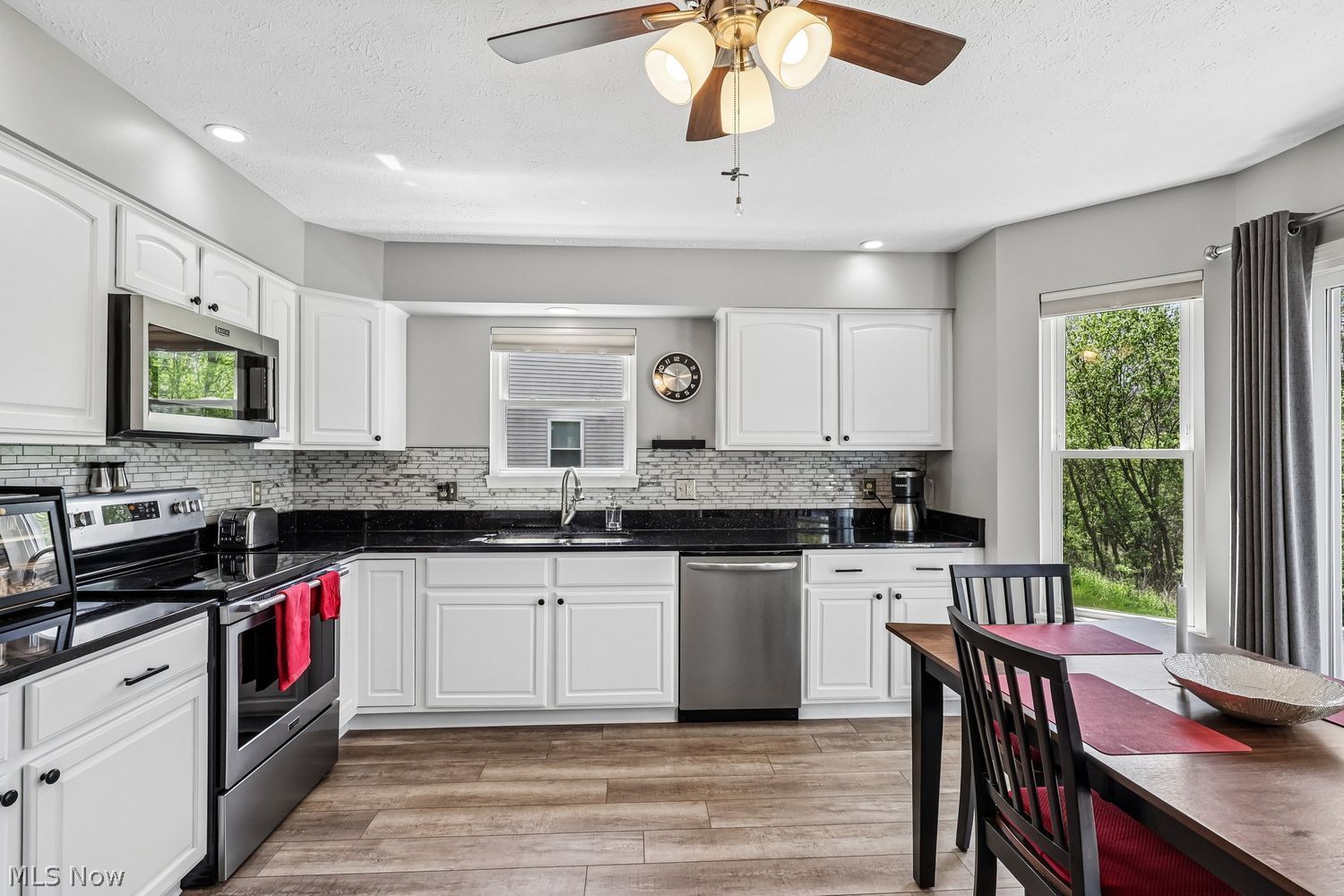 2152 Thornbury Lane Akron OH 44319