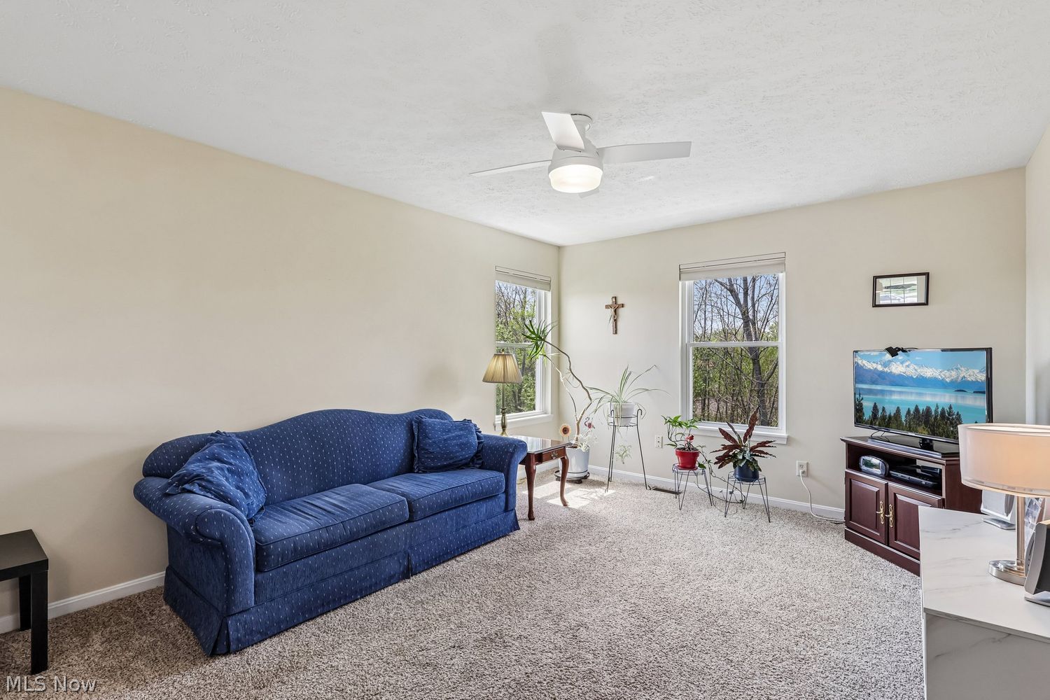 2152 Thornbury Lane Akron OH 44319