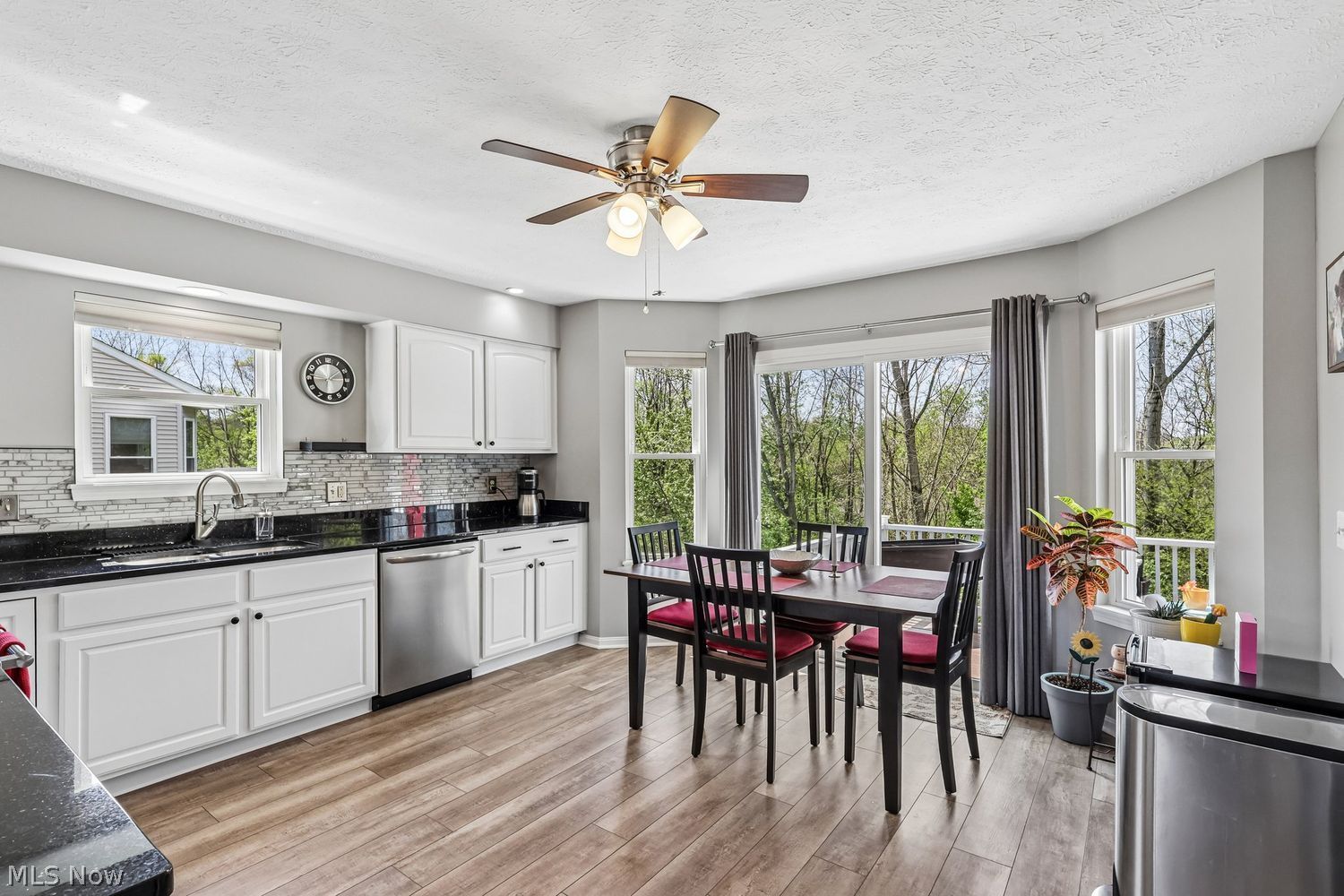 2152 Thornbury Lane Akron OH 44319