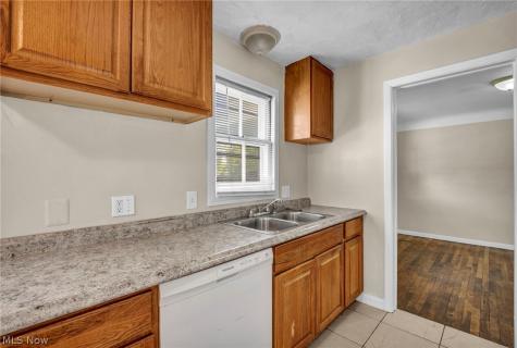 2313 N Taylor Road Cleveland Heights OH 44112