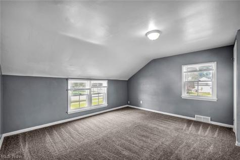 2313 N Taylor Road Cleveland Heights OH 44112