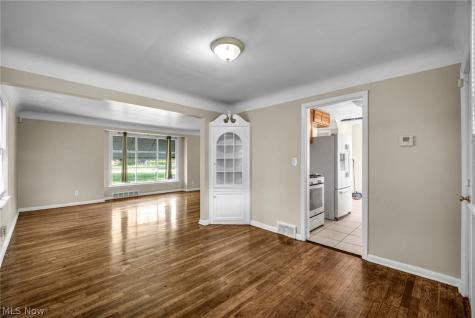 2313 N Taylor Road Cleveland Heights OH 44112