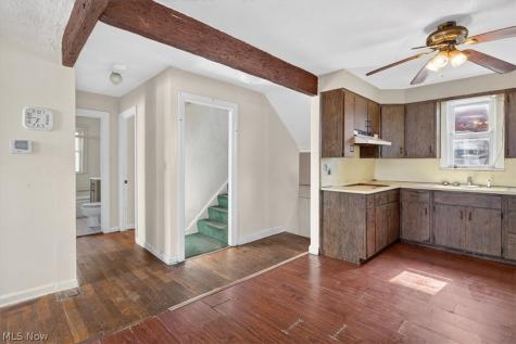 21603 Libby Road Maple Heights OH 44137