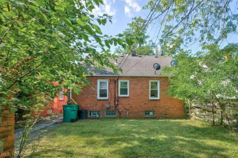 21603 Libby Road Maple Heights OH 44137