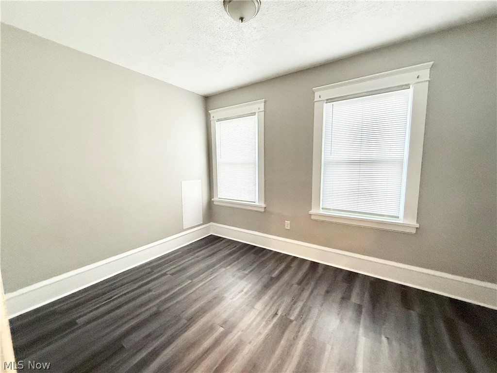2081 W 91st Street W Cleveland OH 44102