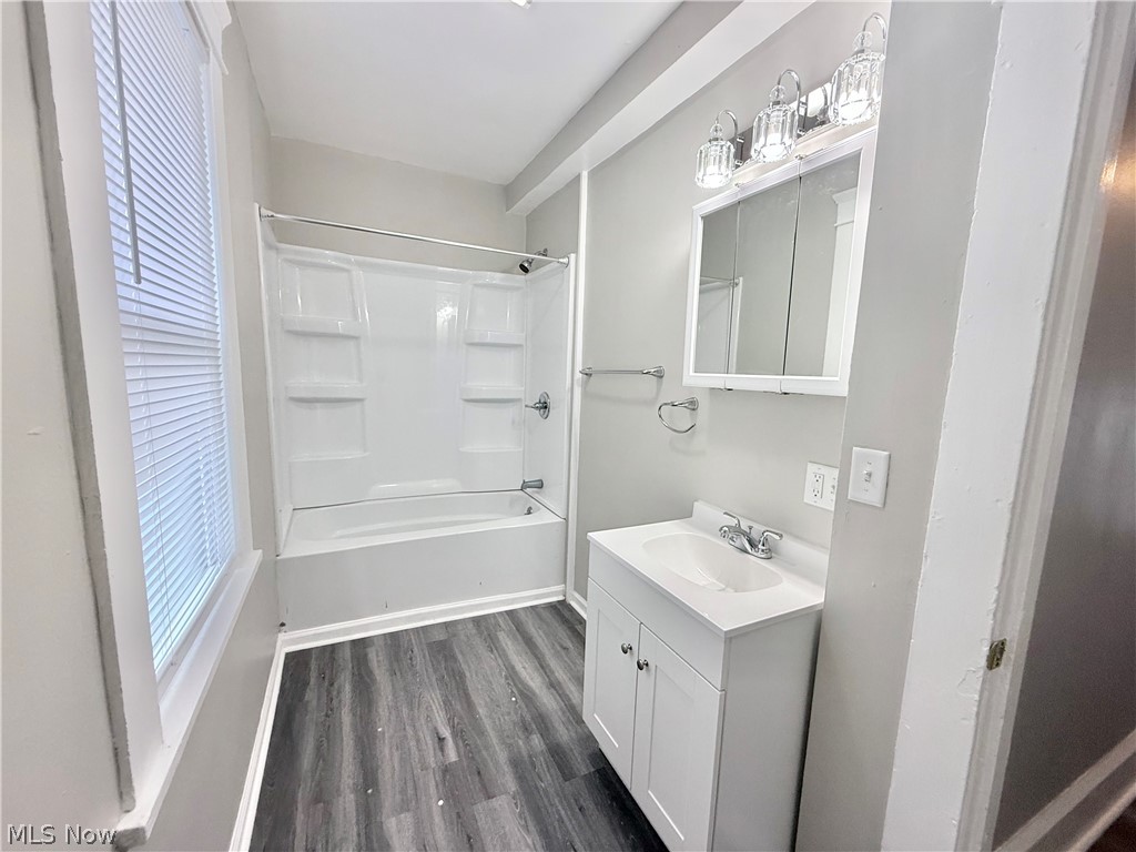 2081 W 91st Street W Cleveland OH 44102