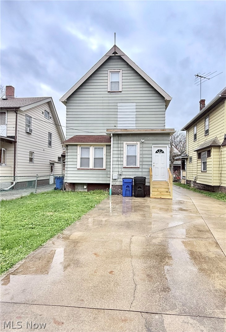 2081 W 91st Street W Cleveland OH 44102
