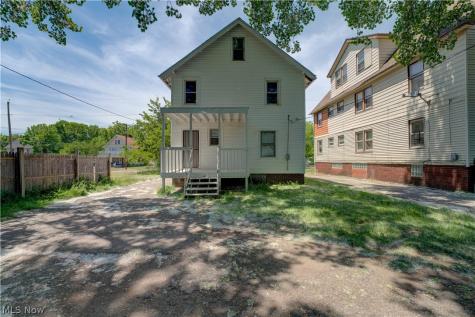 3241 E 116th Street Cleveland OH 44120