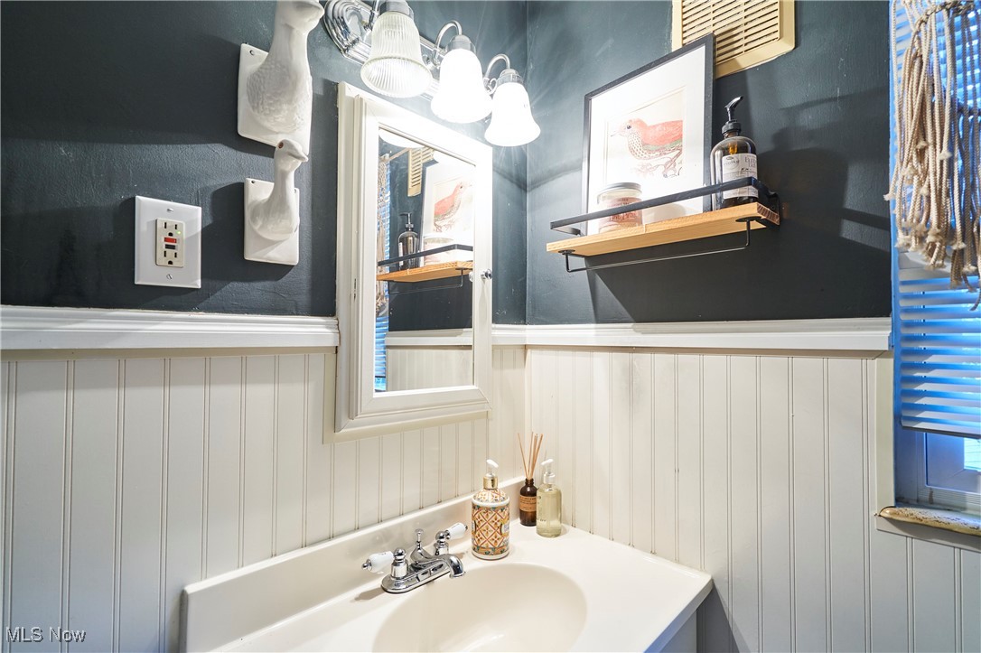 432 Auburndale Avenue Akron OH 44313