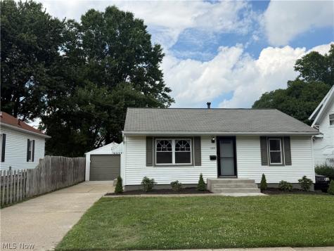 1385 Niagara Avenue Akron OH 44305