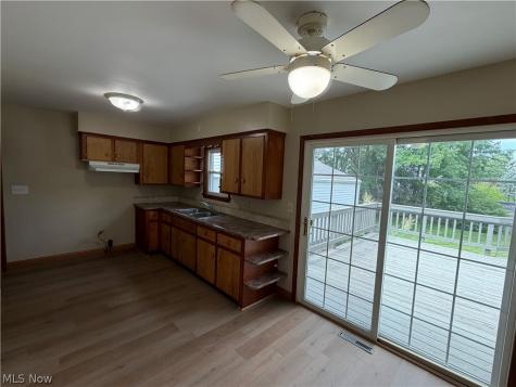 1385 Niagara Avenue Akron OH 44305
