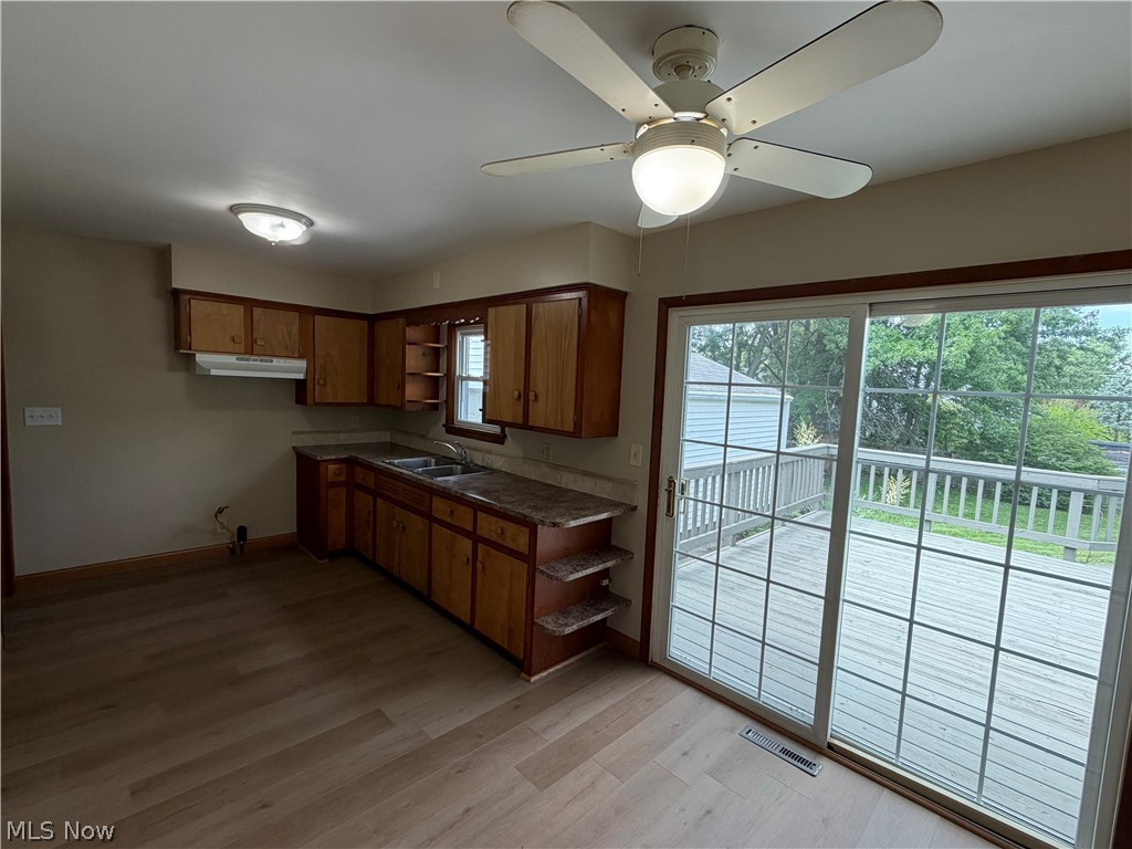 1385 Niagara Avenue Akron OH 44305