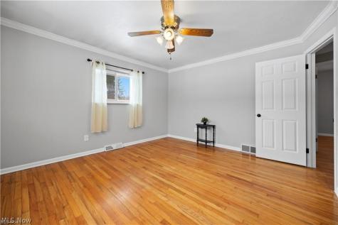 4960 W Park Drive North Olmsted OH 44070