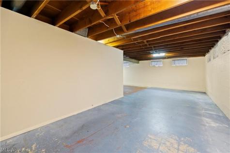 4960 W Park Drive North Olmsted OH 44070