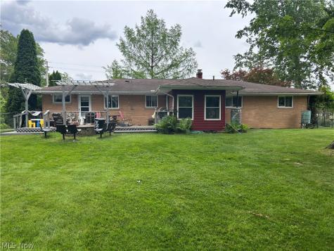 4960 W Park Drive North Olmsted OH 44070