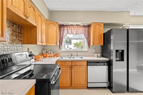 193 S Hawkins Avenue Akron OH 44313