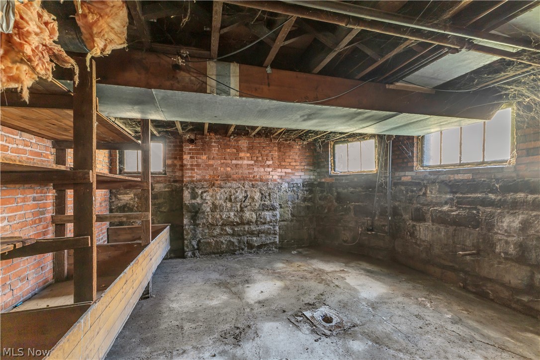 416 Washington Avenue Lorain OH 44052