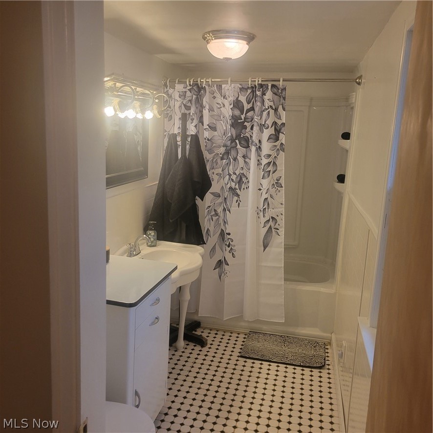1929 W 16th Street Ashtabula OH 44004