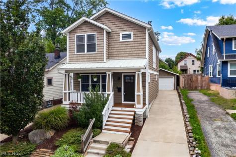 1427 Scenic Street Lakewood OH 44107