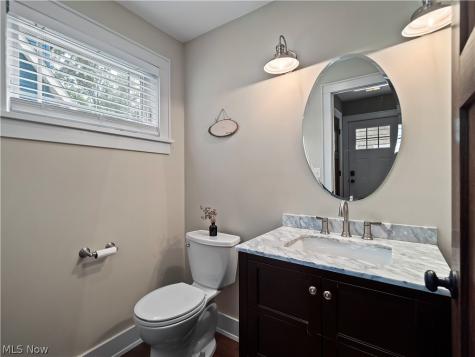 1427 Scenic Street Lakewood OH 44107